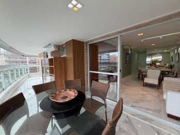 Apartamento à venda